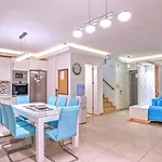 Вилла 4 Bedroom In Kisla Bay Close To The