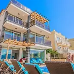 4 Bedroom In Kisla Bay Close To The