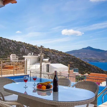 Close To The - 8237 Kalkan