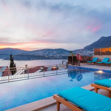 Villa 4 Bedroom In Kisla Bay Close To The *