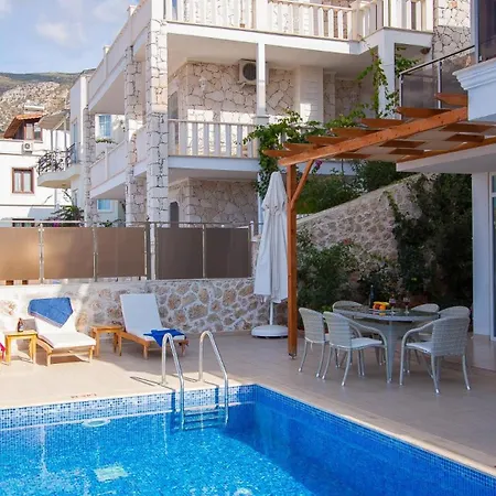 Villa 4 Bedroom In Kisla Bay Close To The