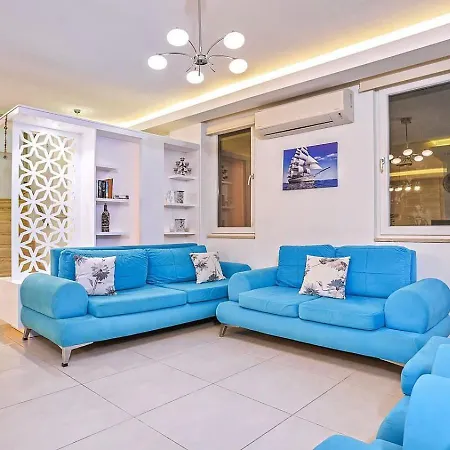 Villa 4 Bedroom In Kisla Bay Close To The *