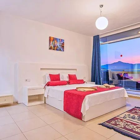 Villa 4 Bedroom In Kisla Bay Close To The