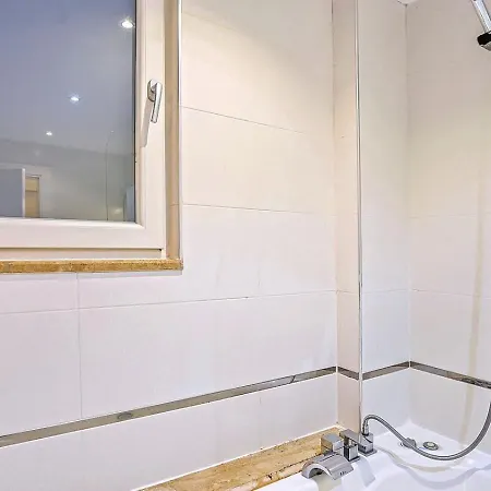 4 Bedroom In Kisla Bay Close To The Villa *