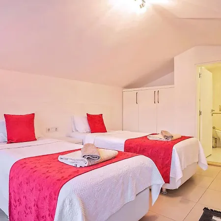 4 Bedroom In Kisla Bay Close To The