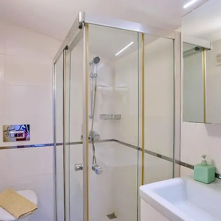 4 Bedroom In Kisla Bay Close To The
