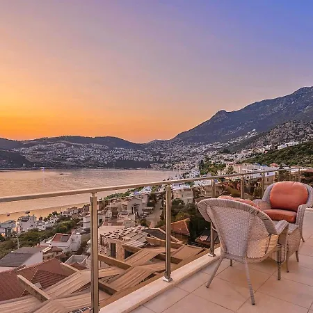 4 Bedroom In Kisla Bay Close To The