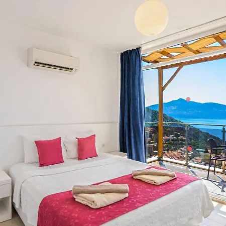 4 Bedroom In Kisla Bay Close To The *