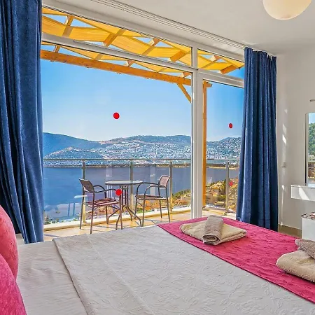 4 Bedroom In Kisla Bay Close To The Villa *