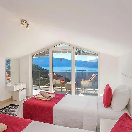 4 Bedroom In Kisla Bay Close To The