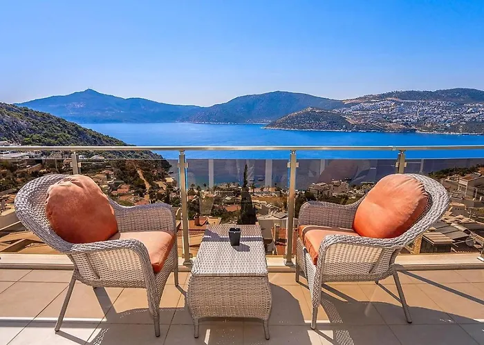 4 Bedroom In Kisla Bay Close To The *